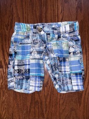 Old Navy girls Blue and White Plaid Shorts Sz 7